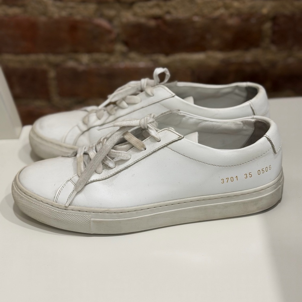 Woman by Common Projects  Achilles Sneaker White size 36